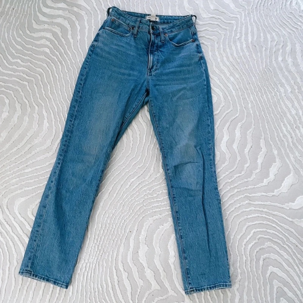Madewell Women's Classic Blue Straight Leg Jeans